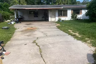 610 East Ct, Titusville, FL 32796 - Photo 1