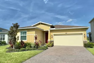 687 Veridian Cir NW, Palm Bay, FL 32907 - Photo 1