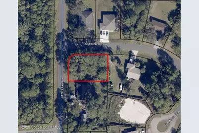 467 Katella (Cor Gordon) Avenue NW, Palm Bay, FL 32907 - Photo 1