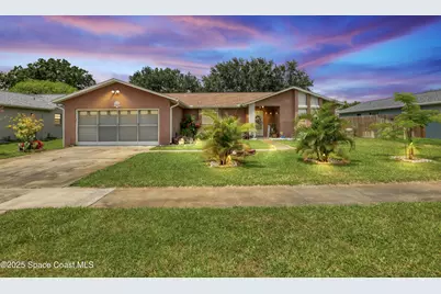 178 Cinnamon Lake Circle, Melbourne, FL 32901 - Photo 1