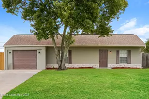 700 Fairhaven St NE, Palm Bay, FL 32907 - Photo 1