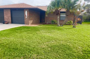 139 Normandy Pl, Melbourne Beach, FL 32951 - Photo 1