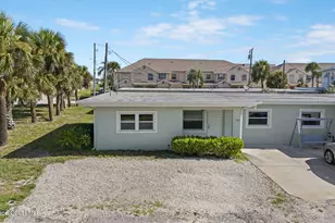 134 E Alachua Ln, Cocoa Beach, FL 32931 - Photo 1