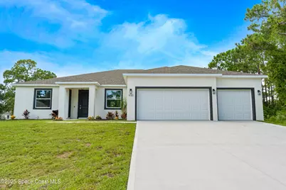 930 Hammacher Avenue SW, Palm Bay, FL 32908 - Photo 1