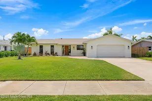 329 Franklyn Ave, Indialantic, FL 32903 - Photo 1