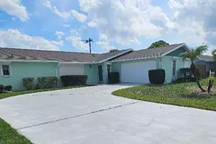 203 Via De La Reina, Merritt Island, FL 32953 - Photo 1