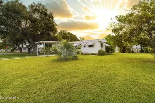 888 Laurel Cir, Barefoot Bay, FL 32976 - Photo 1