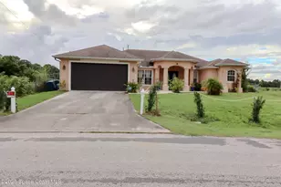 292 Hoffer Ave NW, Palm Bay, FL 32907 - Photo 1