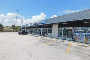 1102 Lake Dr, Cocoa, FL 32922 - Photo 1