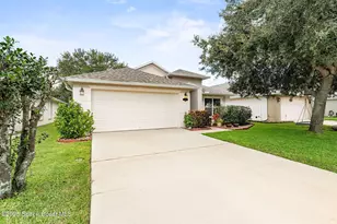 195 Sedgewood Cir, Melbourne, FL 32904 - Photo 1