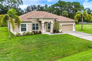 185 Dandridge Ave NW, Palm Bay, FL 32907 - Photo 1