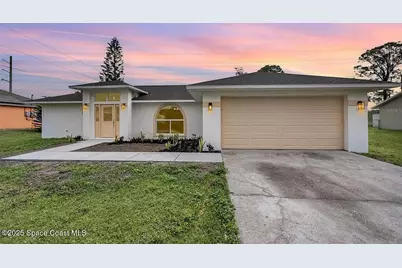 1001 Glencove Avenue NW, Palm Bay, FL 32907 - Photo 1