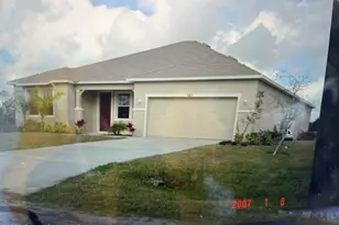 561 Lambert St SW, Palm Bay, FL 32908 - Photo 1