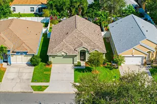 574 Sedgewood Cir, Melbourne, FL 32904 - Photo 1