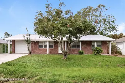 822 Cody Avenue, Sebastian, FL 32958 - Photo 1