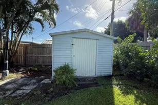 2801 Lorna Dr, Melbourne, FL 32935 - Photo 25