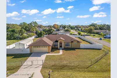 451 Alesio Avenue SE, Palm Bay, FL 32909 - Photo 1