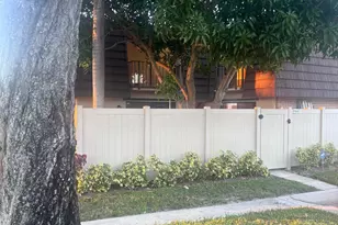 7002 70th Way, West Palm Beach, FL 33407 - Photo 1