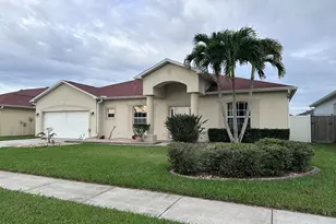 802 Del Mar Cir, Melbourne, FL 32904 - Photo 1