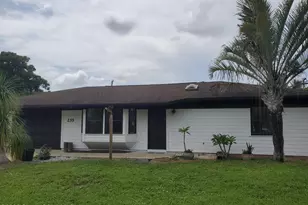 255 8th Ct, Vero Beach, FL 32962 - Photo 1