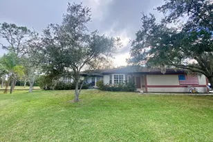 4000 Hield Rd NW, Palm Bay, FL 32907 - Photo 1