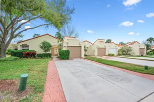 701 Pine Island Dr, Melbourne, FL 32940 - Photo 1