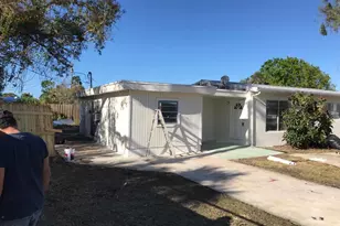 291 6th Ct SW, Vero Beach, FL 32962 - Photo 1