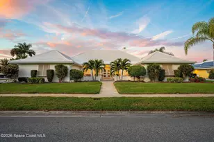 656 Franklyn Ave, Indialantic, FL 32903 - Photo 1