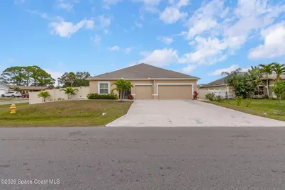 399 Calcutta Avenue NW, Palm Bay, FL 32907 - Photo 1
