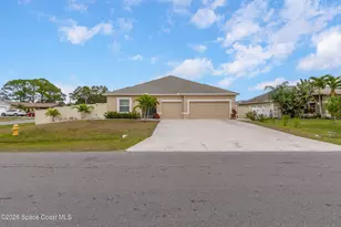 399 Calcutta Ave NW, Palm Bay, FL 32907 - Photo 1