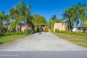 422 Del Monte Rd, Sebastian, FL 32958 - Photo 1