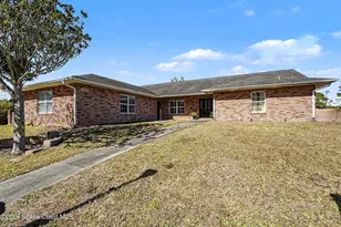4950 Country Pl, Grant-Valkaria, FL 32949 - Photo 1