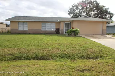 1040 Hosbine Street SE, Palm Bay, FL 32909 - Photo 1