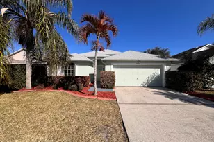 2565 Ventura Cir, West Melbourne, FL 32904 - Photo 1