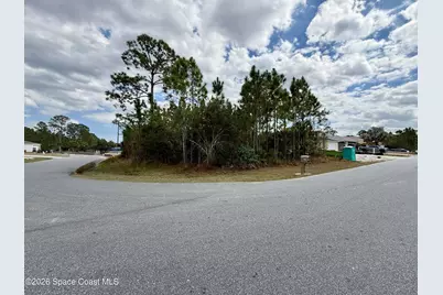 2851 Fountainbleau Avenue SE, Palm Bay, FL 32909 - Photo 1