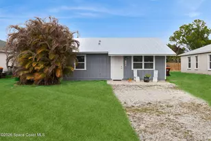 346 16th Pl SW, Vero Beach, FL 32962 - Photo 1