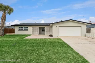 466 Gateway Dr, Merritt Island, FL 32952 - Photo 1
