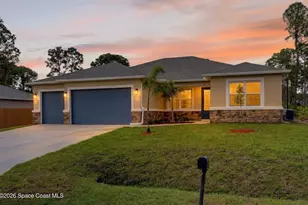 450 Hammond St SW, Palm Bay, FL 32908 - Photo 1