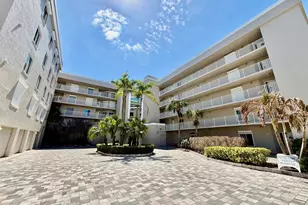 425 Buchanan Ave, Cape Canaveral, FL 32920 - Photo 1