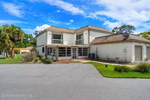 204 Country Club Dr, Melbourne, FL 32940 - Photo 1