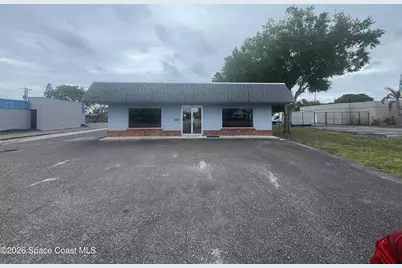 240 S Courtenay Parkway, Merritt Island, FL 32952 - Photo 1