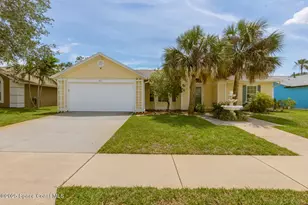 4361 Silver Lake Dr, Melbourne, FL 32901 - Photo 1