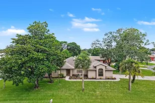 672 Altura Dr, Cocoa, FL 32927 - Photo 1
