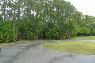 496 Privet Ct NW, Palm Bay, FL 32907 - Photo 1