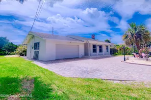 122 Sunset Dr, Cocoa Beach, FL 32931 - Photo 1