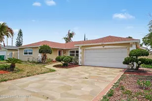 408 Aruba Ct, Satellite Beach, FL 32937 - Photo 1