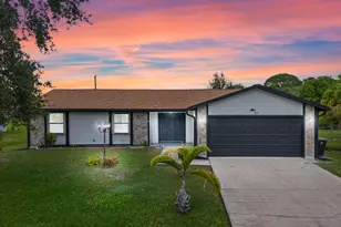 1519 Heartwellville St NW, Palm Bay, FL 32907 - Photo 1