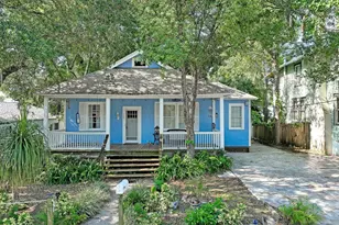 107 Oak St, Cocoa, FL 32922 - Photo 1