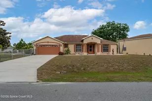 368 Thunderbird Ave NW, Palm Bay, FL 32907 - Photo 1