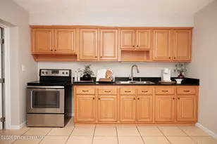 633 Wisteria Dr, Melbourne, FL 32901 - Photo 1